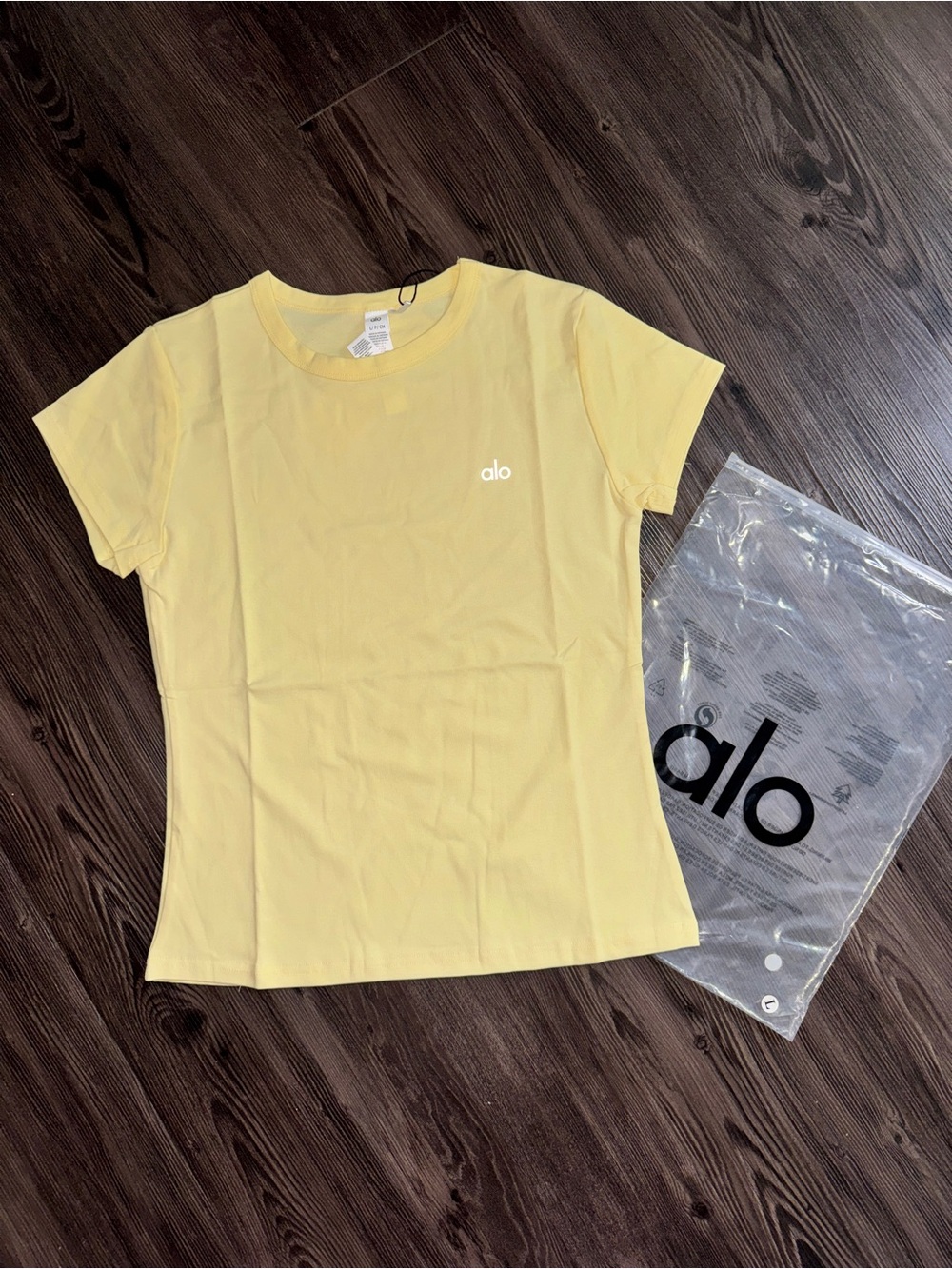 ALO Yoga Pale Yellow Short Sleeve Crew Tee